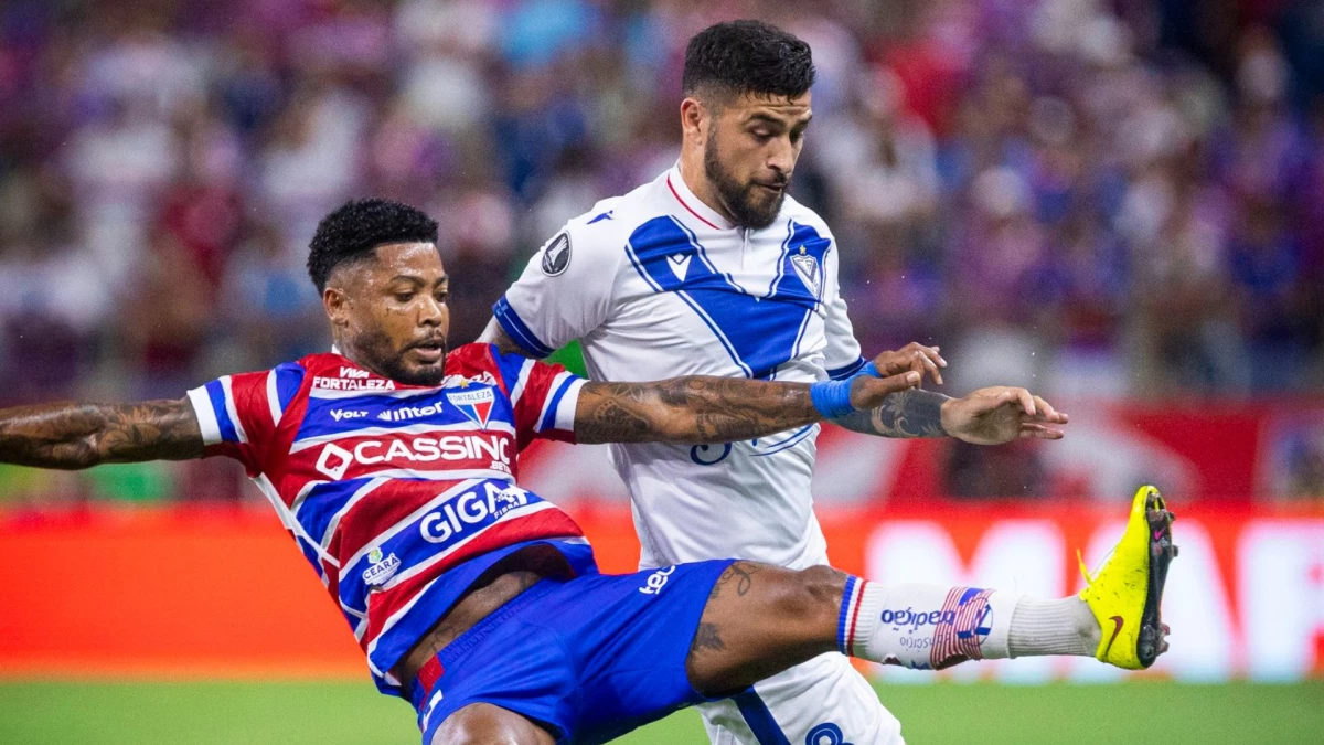 Foto: Por momentos, Vélez jugó, esperó y se llevó un empate que le sirve para mantener la ilusión de cara a la revancha &nbsp;Elías Gómez estuvo muy firme.