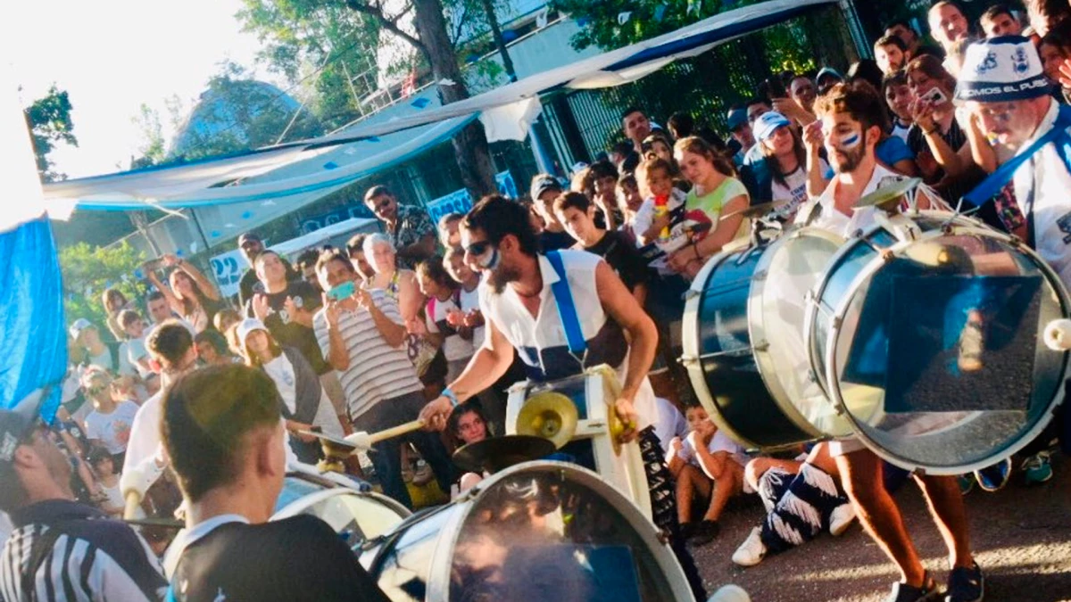 Foto: Siete barras de Gimnasia no podrán ingresar el domingo en el partido ante Lanùs