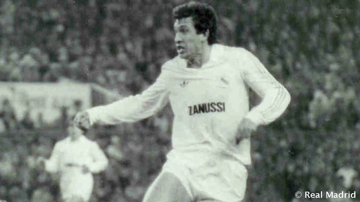 Valdano, jugó y también fue DT del club. Foto: Prensa Real Madrid.