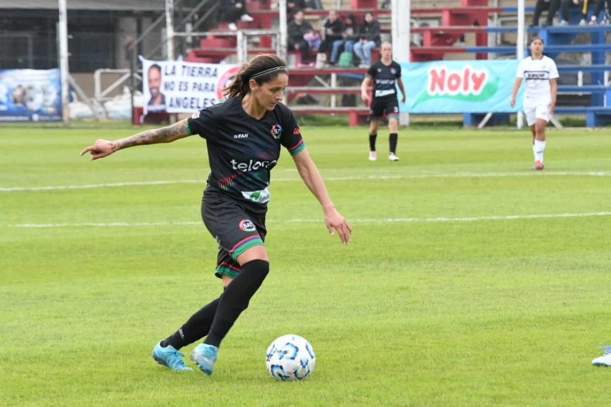 Foto:@_ClubSAT. Empate 1-1 entre Social Atlético Televisión y Platense, en Moreno