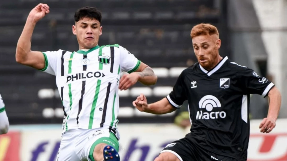 El empate en Mataderos tuvo un penal escandaloso no cobrado para el Cuervo. Foto: IG Central Norte.