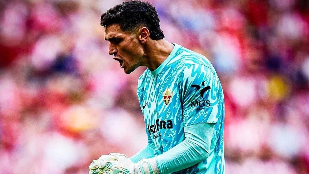 El argentino Matías Dituro festeja un gol de Elche. foto: @elchecf