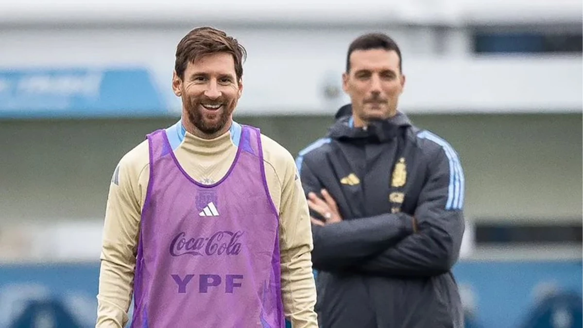 Foto: “X” de Selección Argentina (@Argentina) -Últimas imágenes de los dos Lionel en el predio de AFA.
