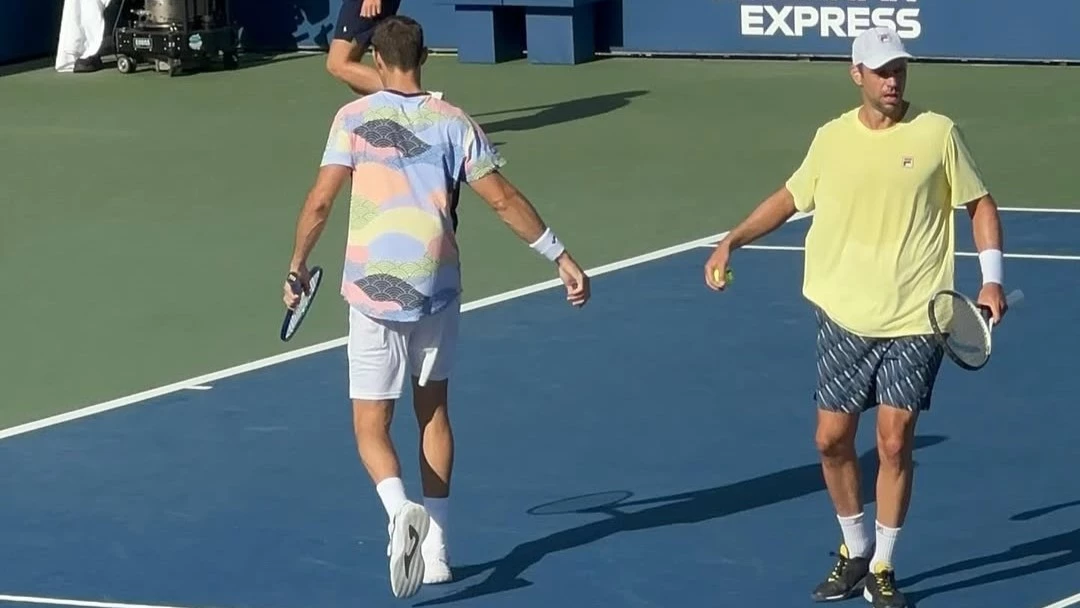 Granollers, de espalda, junto al argentino Horacio Zeballos | Foto IG@horaciozeballos