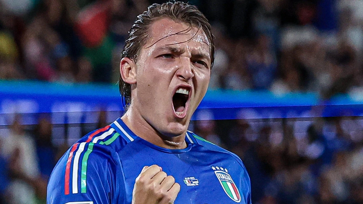 Retegui festeja uno de sus goles ante Estonia. (Foto: @azurri).