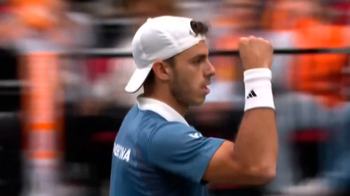 Cerúndolo le dio el sgeundo punto a la Argentina frente a Países Bajos | Foto: ImagenTV TyC Sports