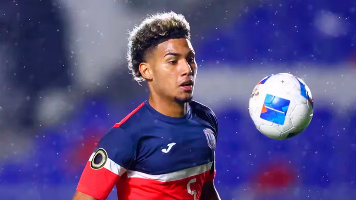 Karel Pérez es el capitán de la Sub 20 de Cuba y juega en el fútbol portugués. Foto: FIFA.