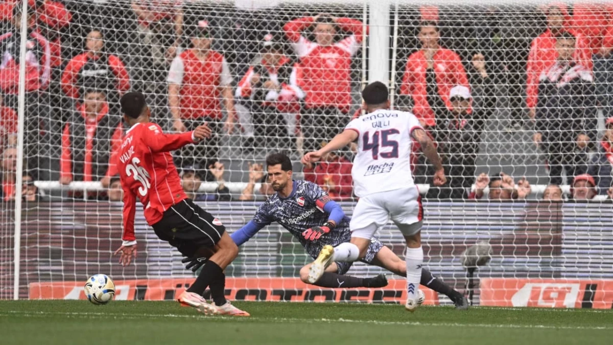 La definición suave de Gulli, de zurda, venció a Rey | Foto: Fernando Gens