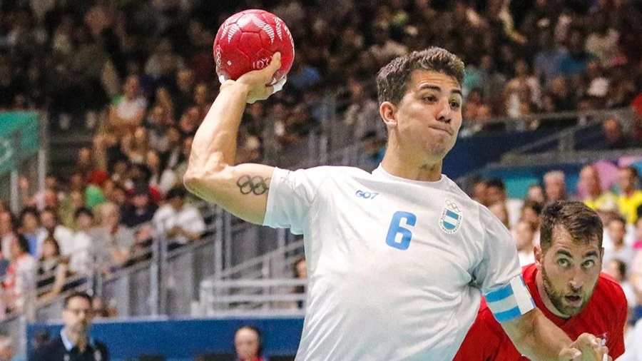 El Chino Simonet vuelve a la Selección Argentina y jugará en nuestro país. Foto: @CAHandball