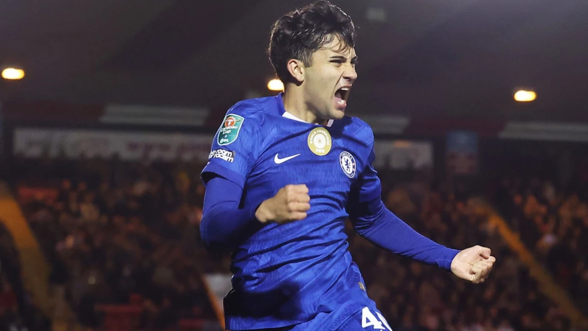 Facundo Buonanotte festeja su tanto para Chelsea en la cancha del Lincoln. foto: @chelseafc&nbsp;