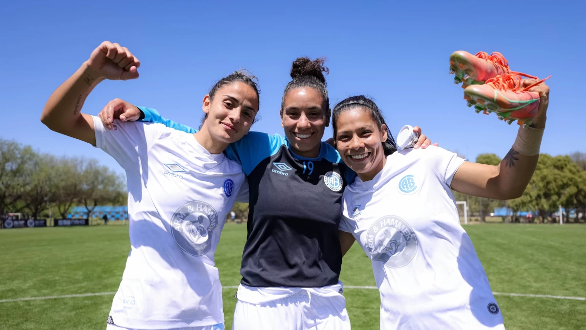 Foto:@Belgrano. El equipo femenino del Pirata venció por 3-0 a Platense para quedar primero en la zona A