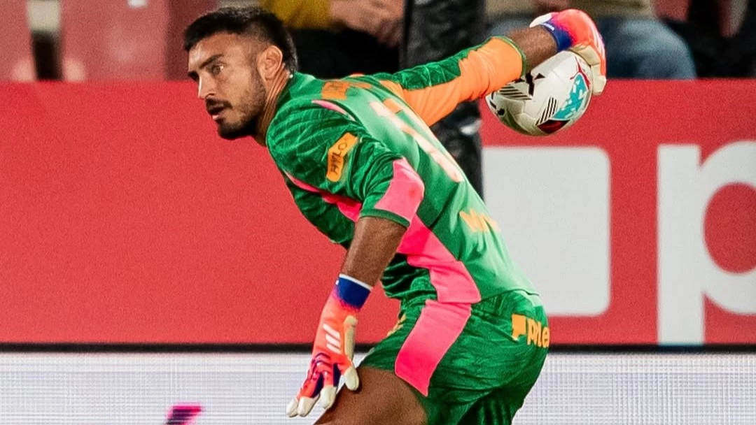 Paulo Gazzaniga en una acción de la victoria de Girona ante Valencia. (Foto: @gironafc).&nbsp;