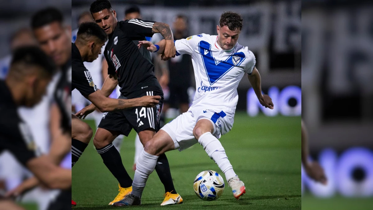 Foto: Deportivo Riestra y Vélez Sarsfield quedaron a mano en el Bajo Flores.