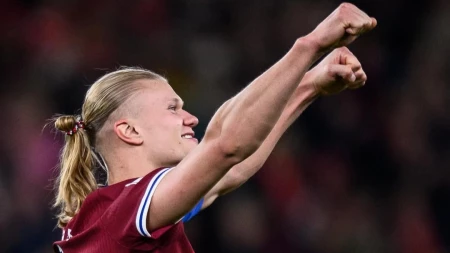 Haaland marcó un hat trick y Noruega no afloja en su paso hacia el Mundial 2026