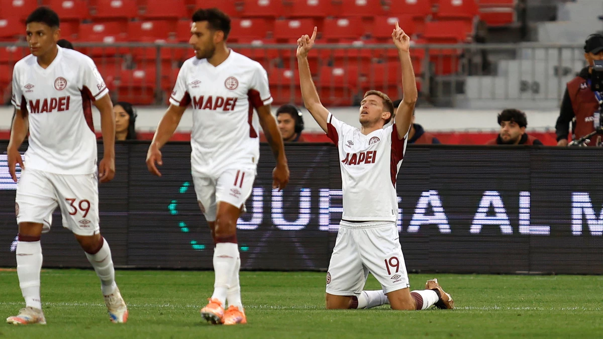 Rodrigo Castillo fue el autor del doblete que le dio el triunfo a Lanús | FotoX@Sudamericana