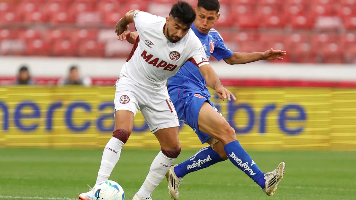 Marcelino Moreno aguanta la pelota | FotoX@Sudamericana