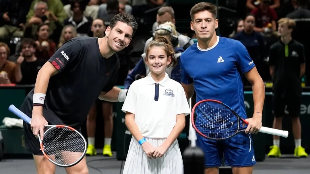 El británico Cameron Norrie y el argentino Sebastián Báez, en la previa del duelo de primera ronda en el Masters 1000 de París.