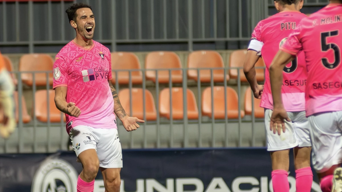 El bahiense Gonzalo Di Renzo festeja su gol para Talavera en Copa del Rey. @laliga.