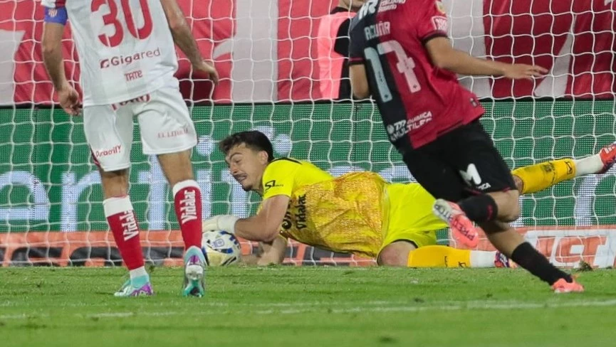 Tagliamonte fue la figura y evitó en más de una ocasión el empate leproso | FotoX@clubaunion