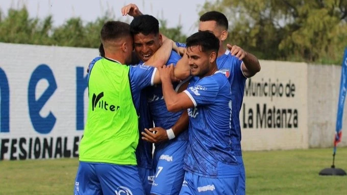 Sportivo Italiano le ganó a Liniers y se busca meterse en reducido por el segundo ascenso en la Primera B. Foto: @SpItaliano &nbsp;&nbsp;