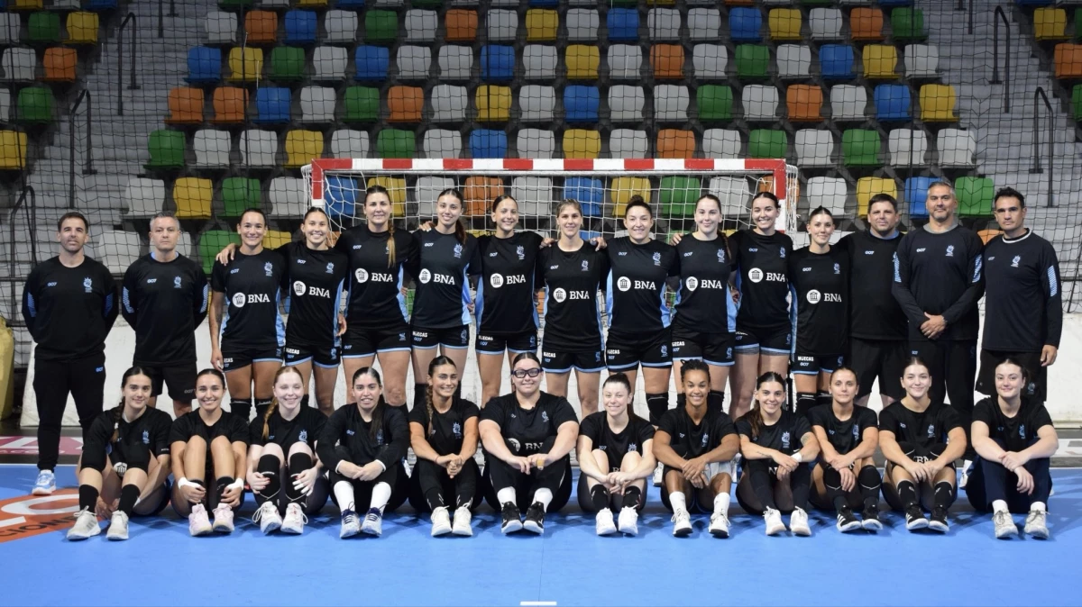La Selección conducida por Muñoz una concentración en España el mes pasado. Foto: @CAHandball