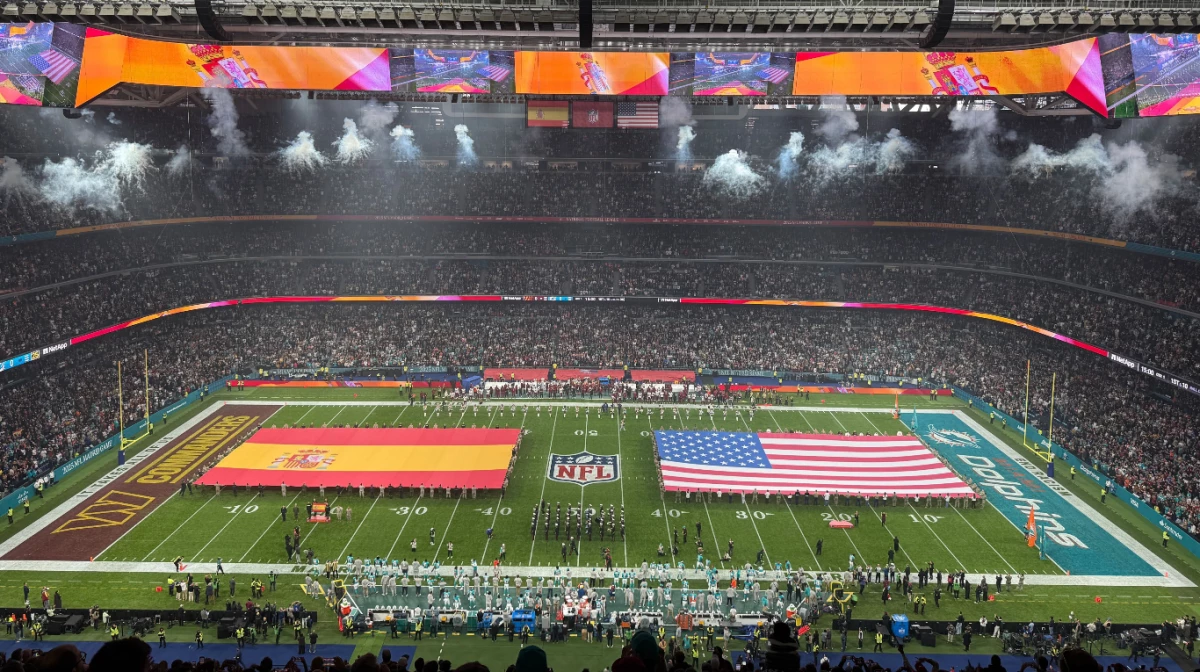 Momento histórico en el estadio de Real Madrid (Foto: X@NFL).