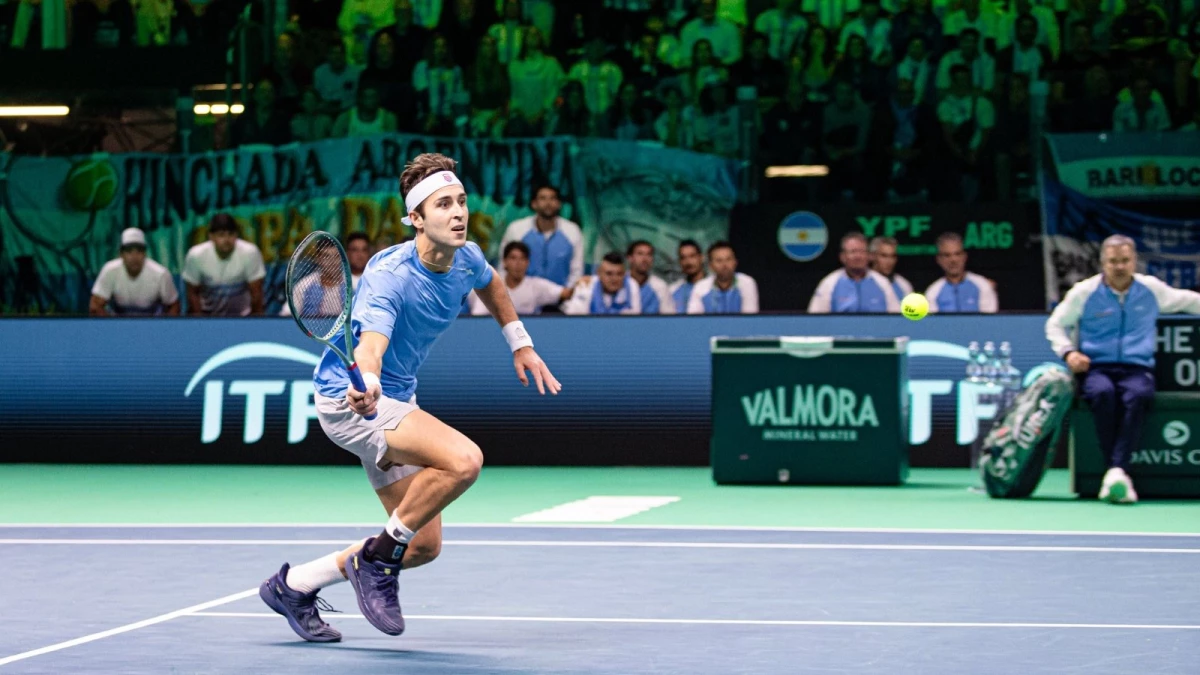 Tomás Etcheverry se quedó con el primer set para Argentina ante Alemania. (Foto: prensa AAT)&nbsp;