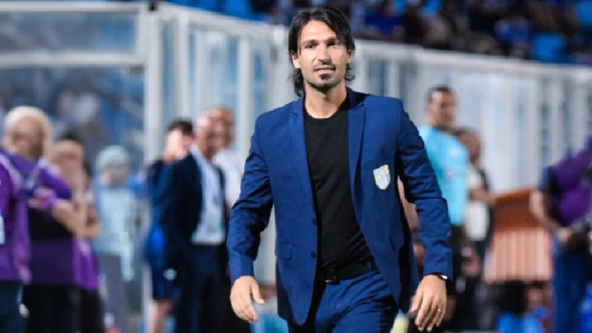 Foto:@ATOficial. La CD del Decano confirmó a Colace como director técnico para la temporada 2026