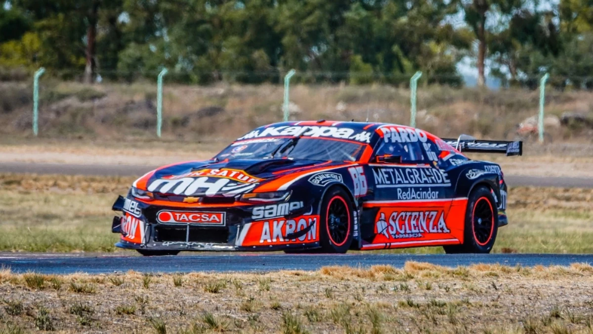 Foto:@actcargentina. El arrecifeño Agustín Canapino (Chevrolet) se impuso en La Plata y sumó su sexta victoria en el 2025