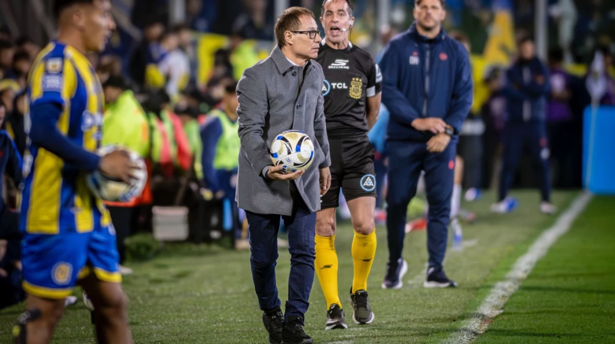 De la mano de Holan, Rosario Central fue el equipo que más puntos sacó en el año (Foto: X@GonzaloBelloso7).
