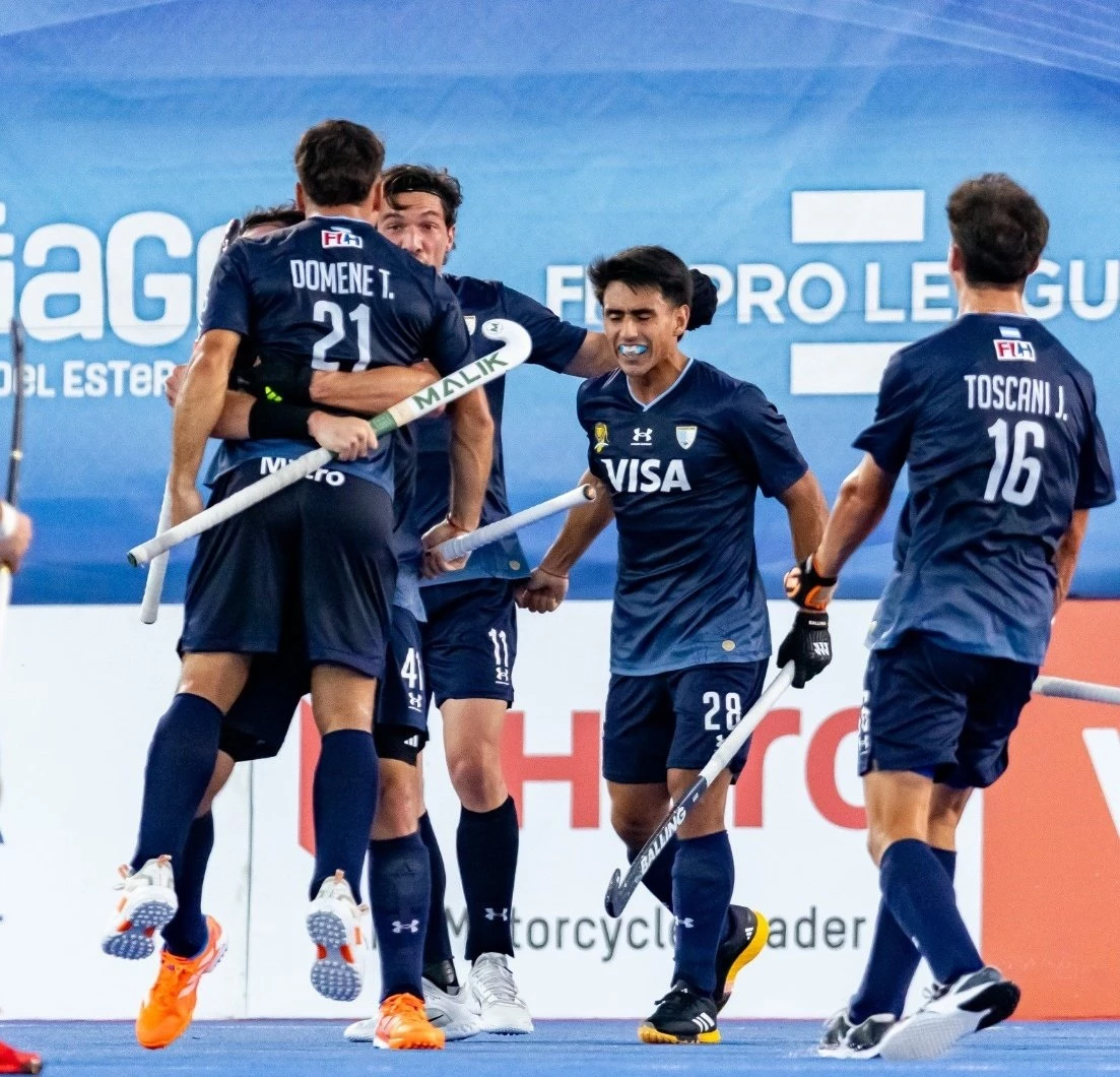 Foto:@ArgFieldHockey. Los Leones obtuvieron un contundente triunfo sobre Pakistán y son líderes en la Pro League masculina