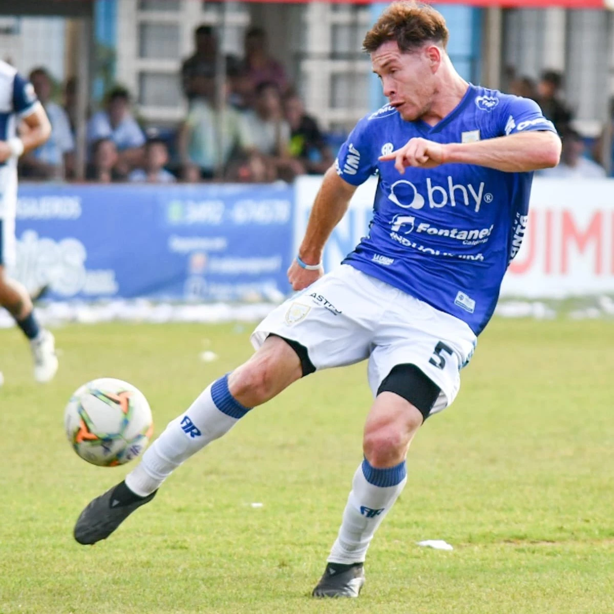 Facundo Soloa autor del gol de la victoria de Atlético Rafaela ante San Martín de Formosa. Foto: @OficialAMSyD