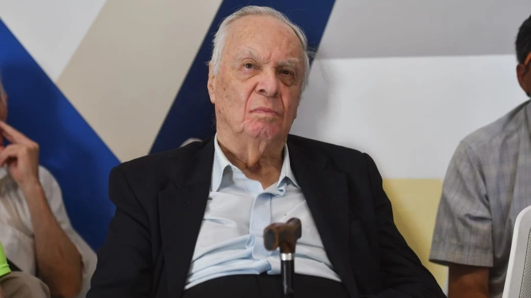 Foto: Camila Godoy. Una verdadera leyenda del ajedrez argentino, el GM Oscar Panno, presenció y observó la última ronda del Magistral Szmetan-Giardelli