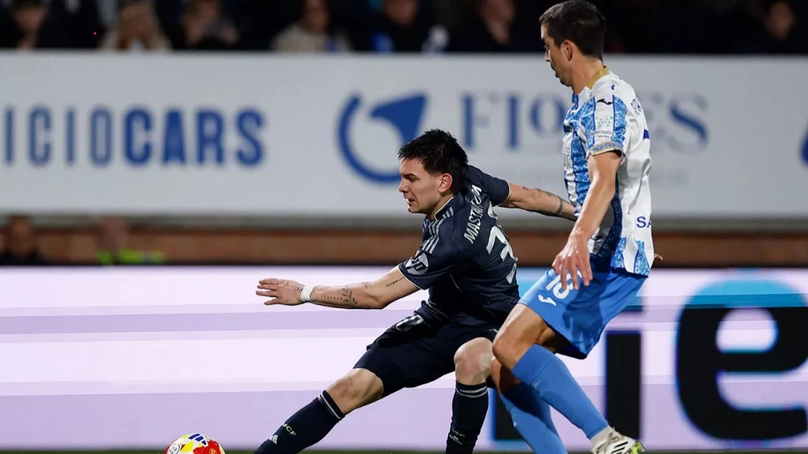 Mastantuono, con su nuevo look con pelo oscuro, en un pasaje del partido ante el Talavera por Copa del Rey. foto: @realmadrid.