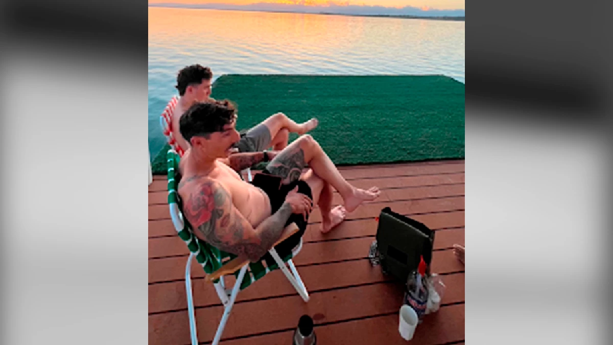 Yacopini descansaba con amigos en su provincia natal | Foto: IG @enzoazzoni