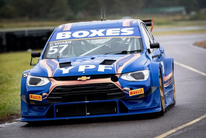 Franco Vivian se quedó con la pole en Junín y Matías Rossi quedó a 1 punto del título. Foto: TC 2000