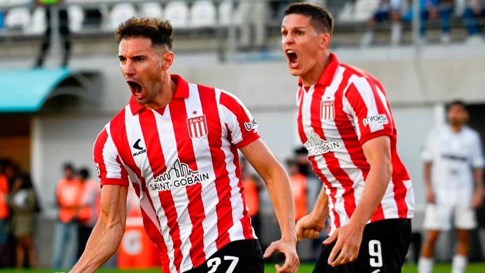 Alario fue el héroe de Estudiantes, que se lo dio vuelta a Platense y fue campeón | FotoX@EdelpOficial