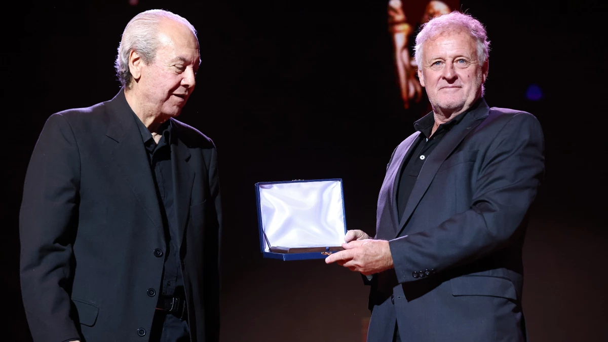 Adrián Domenech fue el encargado de subir al escenario. Foto: Prensa Premios Olimpia.