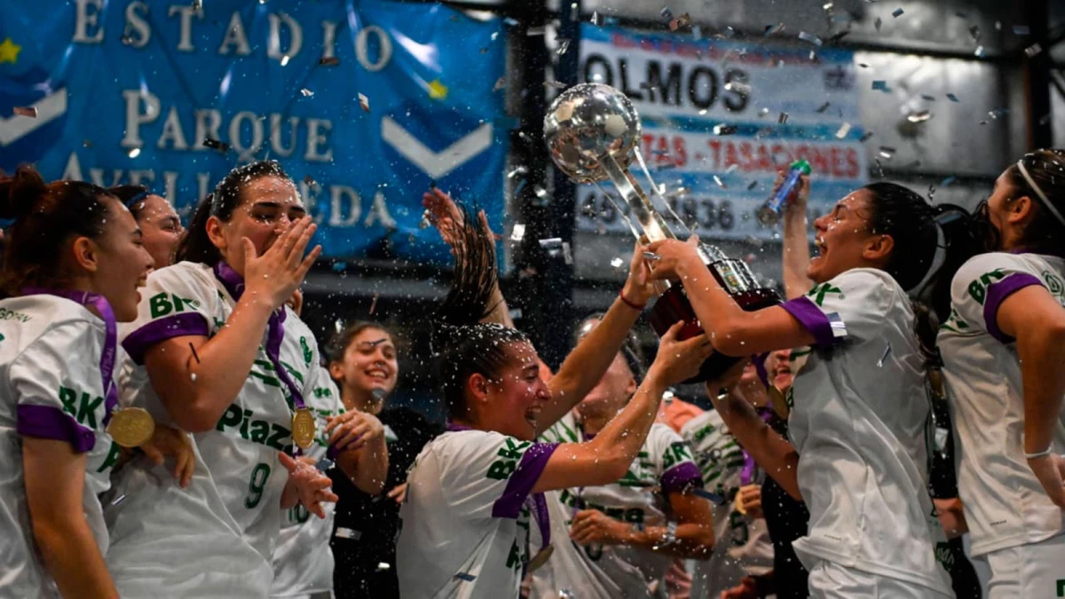 Foto: Camila Godoy. En los penales, Ferro se consagró campeón del Futsal femenino de Primera
