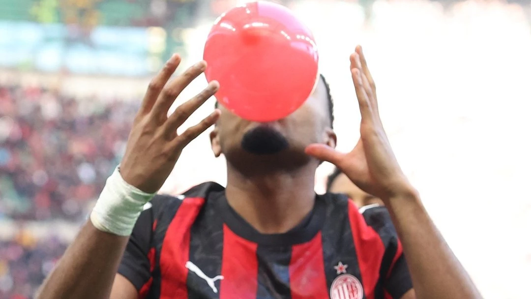 Foto: El francés Nkunku marcó un doblete para Milan.