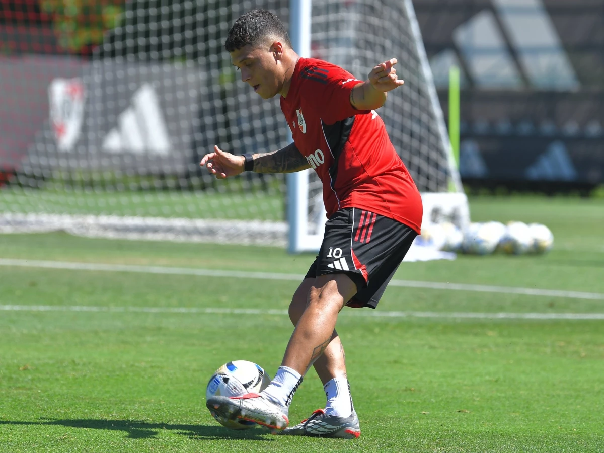Foto: River. Sin vueltas y seco en la respuetas el Chacho Coudet dijo que Juanfer se tienen que presentar el jueves.