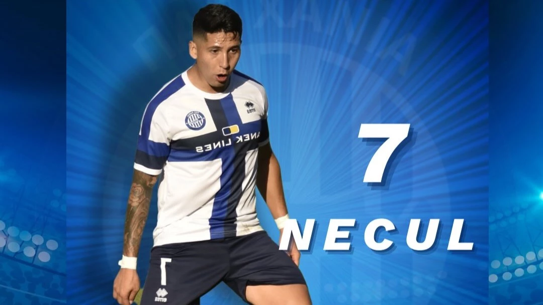 Lucas Necul, delantero del PAE Chania del ascenso de Grecia.