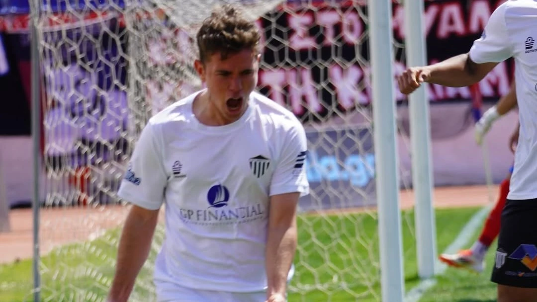 Juan Cataldi, con sangre Barros Schelotto, extremo del Kalamata.