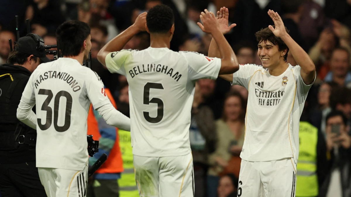 El argentino ingresó en el tramo final de la goleada del Real sobre Betis (Foto: X).