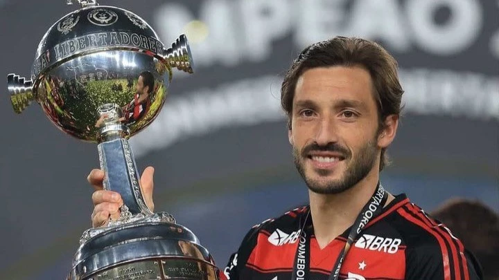 Viña será el tercer refuerzo de Gallardo de cara al 2026.