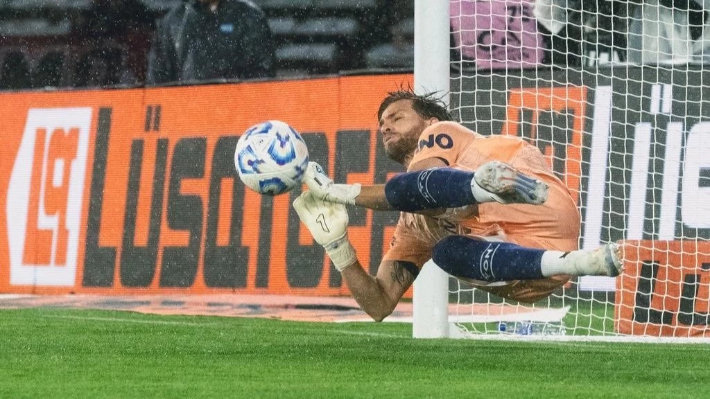 Foto: Prensa Independiente Rivadavia. Centurión fue una de las figuras de la Lepra en 2025 y regresó con una lesión.