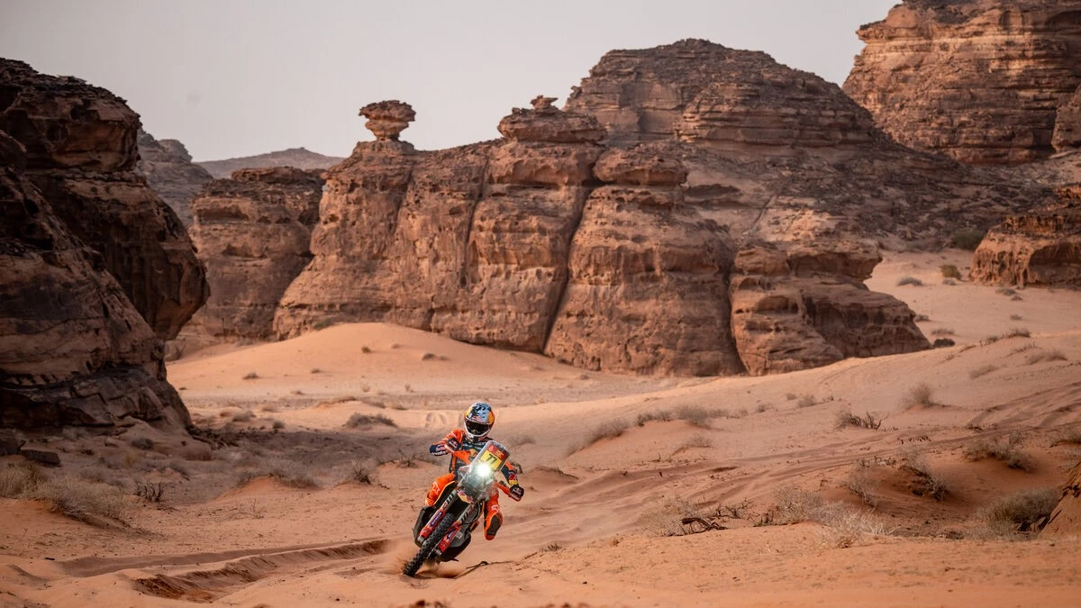 Benavides sigue firme entre los cinco mejores. Foto: Edo Bauer (KTM)