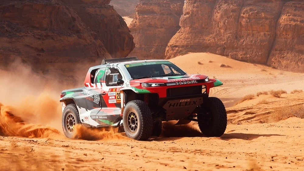 Uno de los canditatos abandonó la competencia. Foto: @dakar