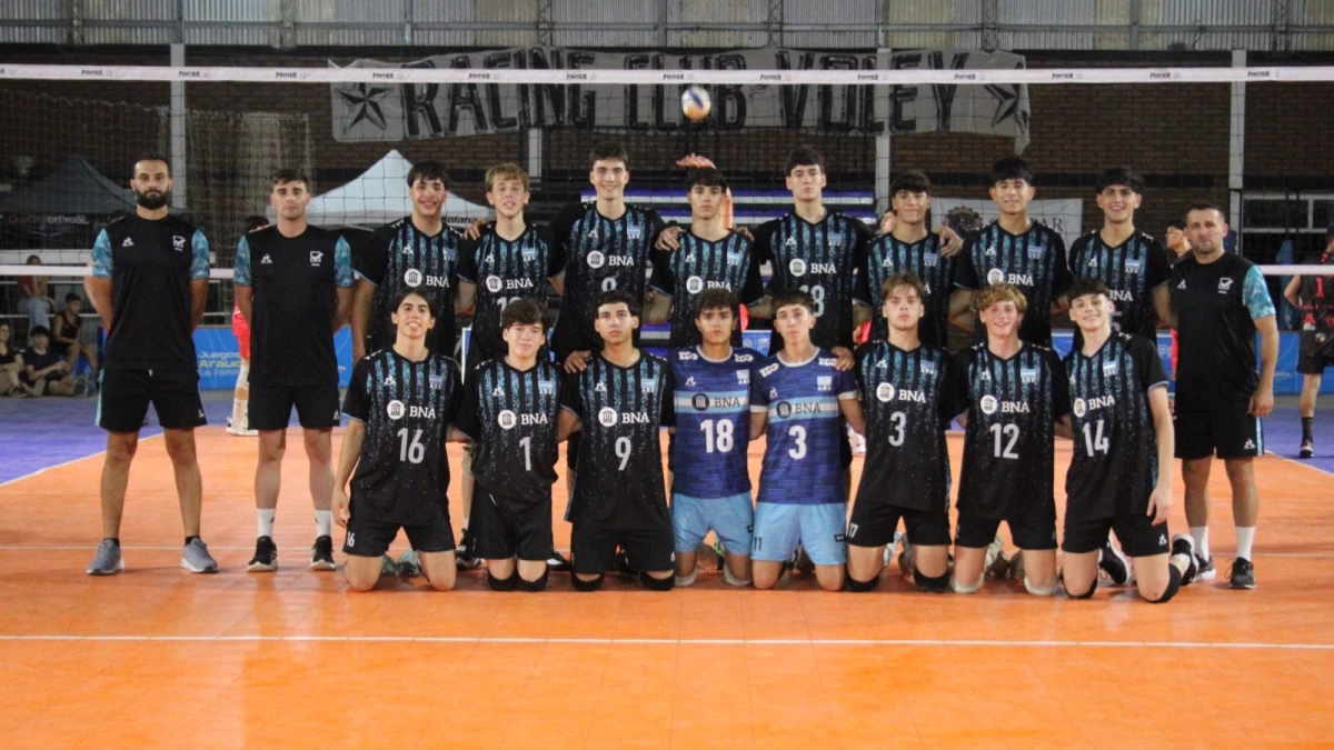 Foto: FEVA. El plantel dirigido por Leonardo Nocenti jugará el sudamericano clasificatorio al mundial U17 en Qatar