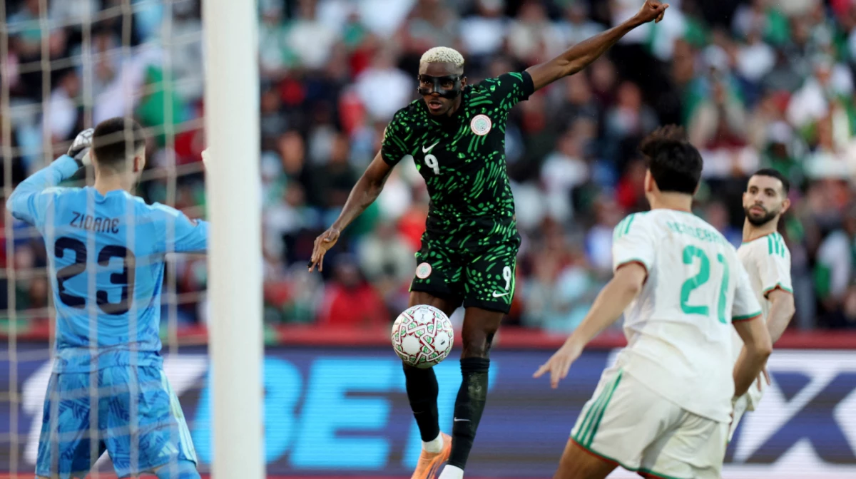 Foto:Prensa Copa Africana. El delantero Osimhen anotó uno de los tantos de la victoria de Nigeria
